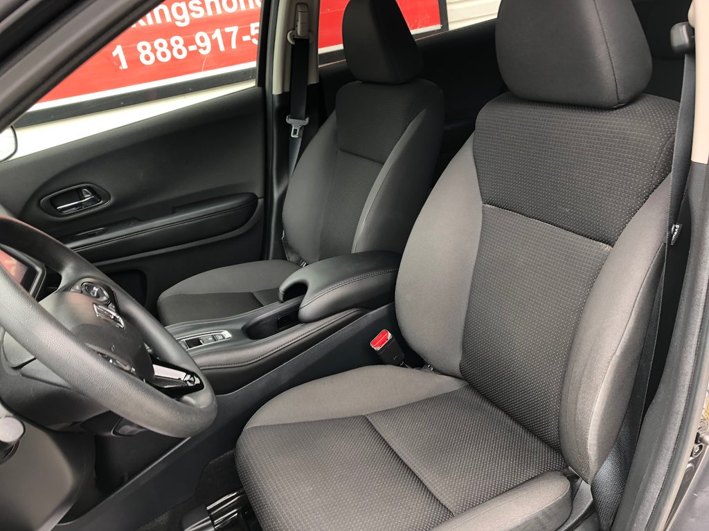 2019 Honda HR-V LX - hands free, reverse camera, heated seats, a/c in COLDBROOK, Nova Scotia - 16 - w1024h768px