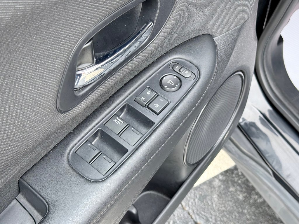 2019 Honda HR-V LX | Lane Assist, Traction Control, Heated Seats in COLDBROOK, Nova Scotia - 9 - w1024h768px