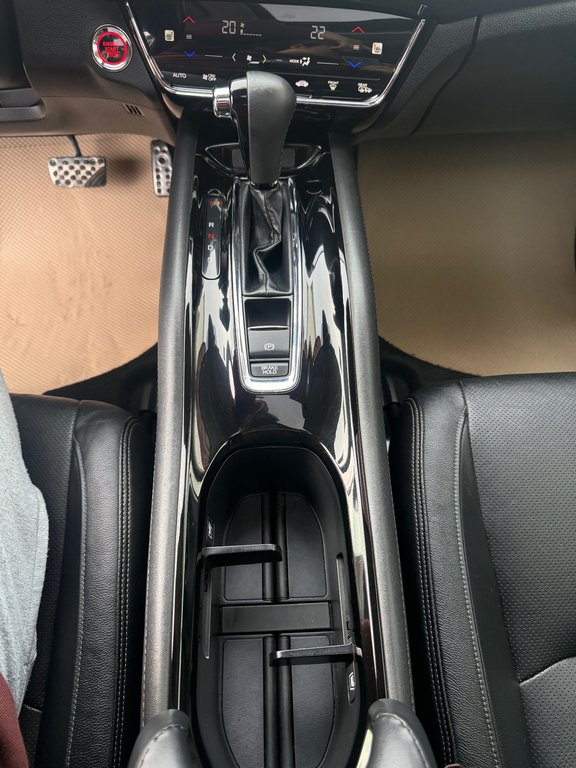 2019 Honda HR-V Touring, keyless entry, remote start, leather seat in COLDBROOK, Nova Scotia - 13 - w1024h768px