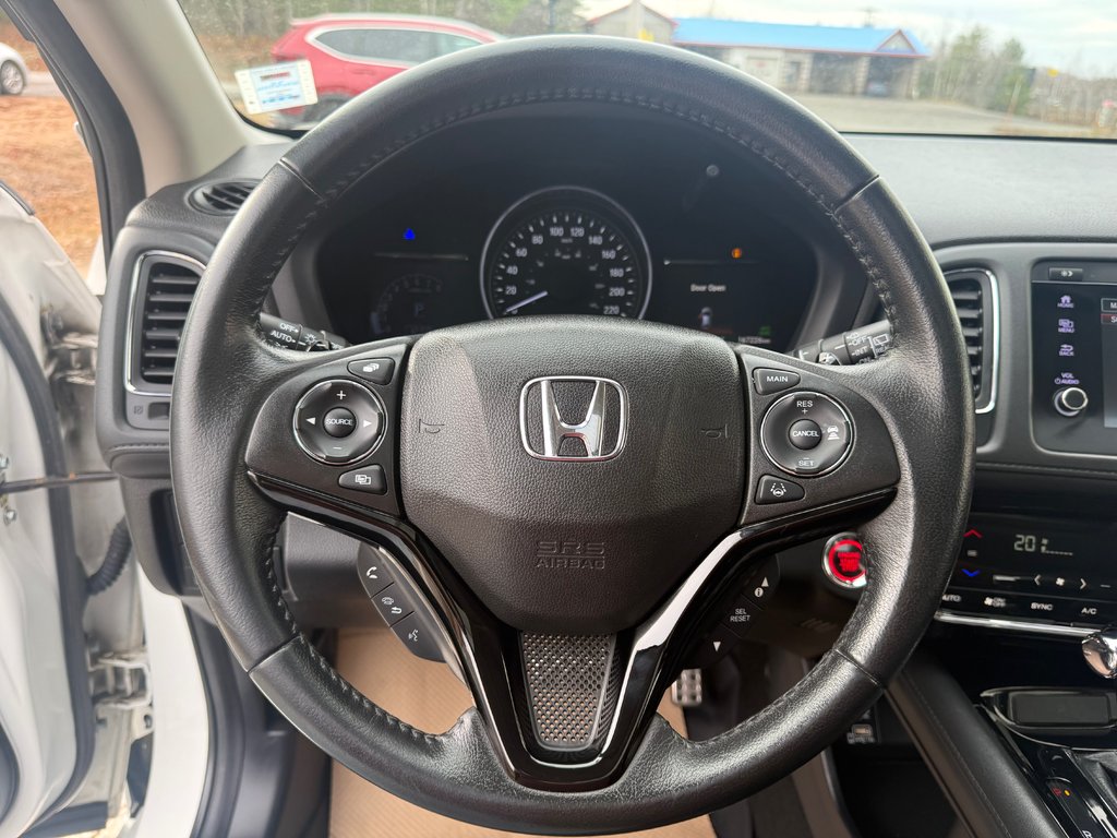 2019 Honda HR-V Touring, keyless entry, remote start, leather seat in COLDBROOK, Nova Scotia - 9 - w1024h768px