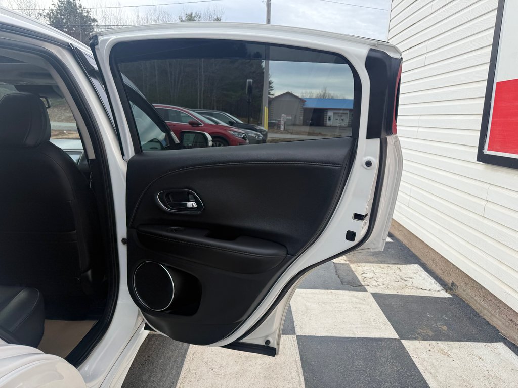 2019 Honda HR-V Touring, keyless entry, remote start, leather seat in COLDBROOK, Nova Scotia - 18 - w1024h768px
