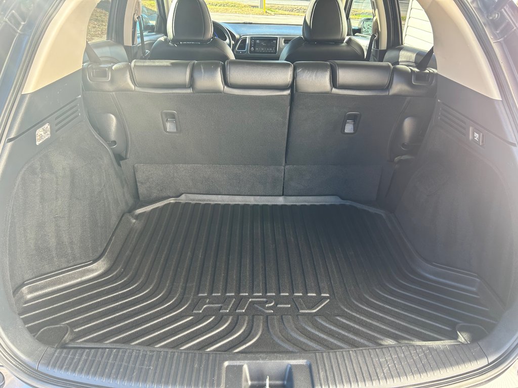 2020  HR-V Touring - AWD, Leather, Heated seats, Sunroof, A.C in COLDBROOK, Nova Scotia - 24 - w1024h768px