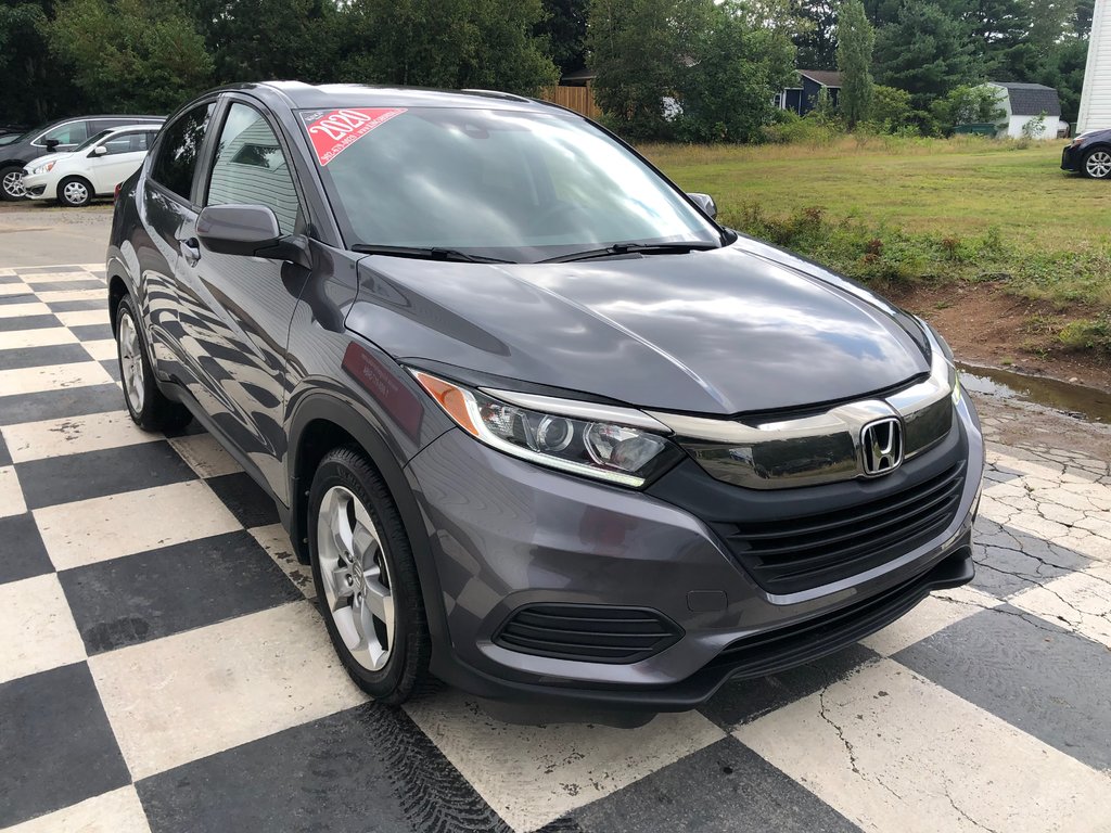 2020  HR-V LX, AC, Reverse camera, heated windshield in COLDBROOK, Nova Scotia - 3 - w1024h768px