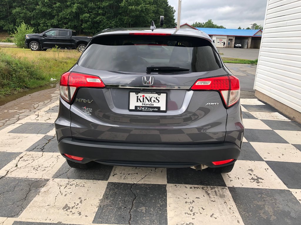 2020  HR-V LX, AC, Reverse camera, heated windshield in COLDBROOK, Nova Scotia - 5 - w1024h768px