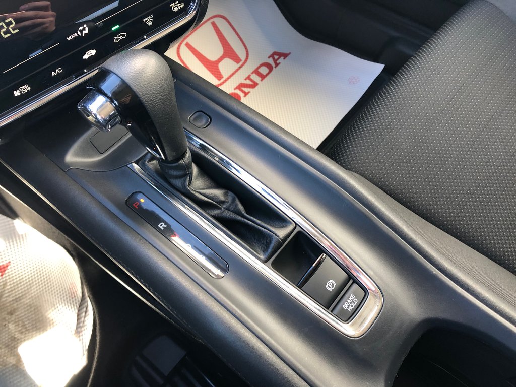 2020 Honda HR-V LX - heated seats, reverse camera, hands free in COLDBROOK, Nova Scotia - 14 - w1024h768px