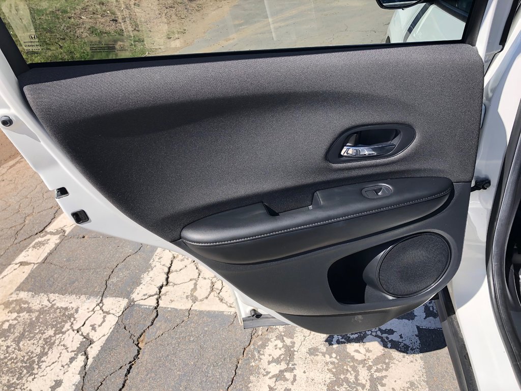 2020 Honda HR-V LX - heated seats, reverse camera, hands free in COLDBROOK, Nova Scotia - 17 - w1024h768px
