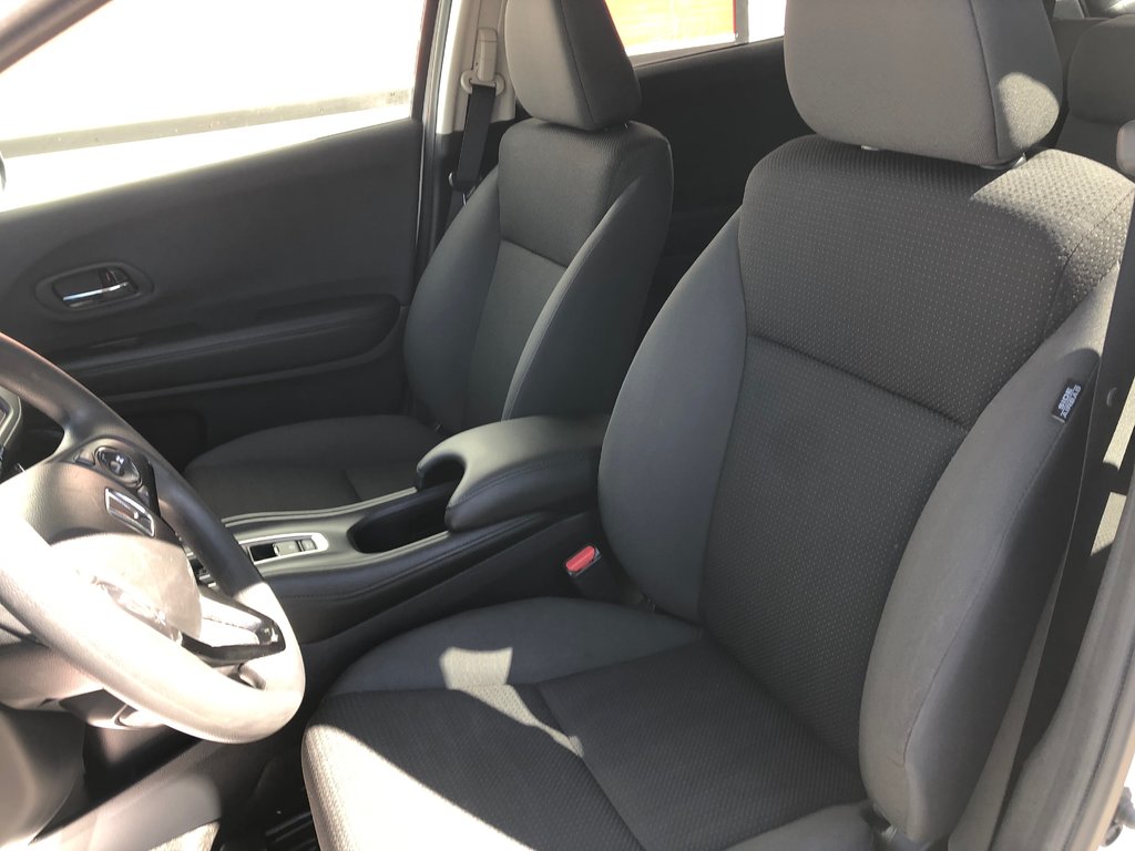 2020 Honda HR-V LX - heated seats, reverse camera, hands free in COLDBROOK, Nova Scotia - 16 - w1024h768px