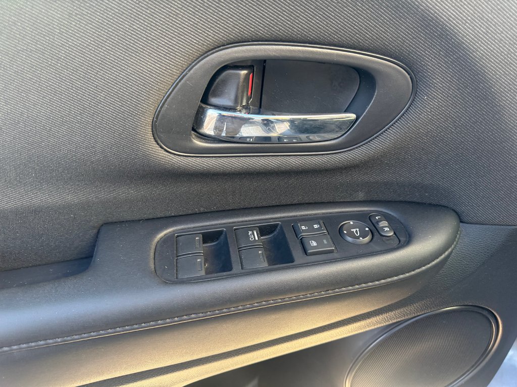 2020 Honda HR-V LX, Keyless entry, remote start, backup camera in Kentville, Nova Scotia - 7 - w1024h768px