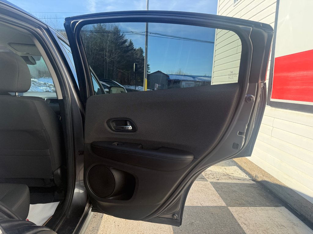 2020 Honda HR-V LX, Keyless entry, remote start, backup camera in Kentville, Nova Scotia - 15 - w1024h768px