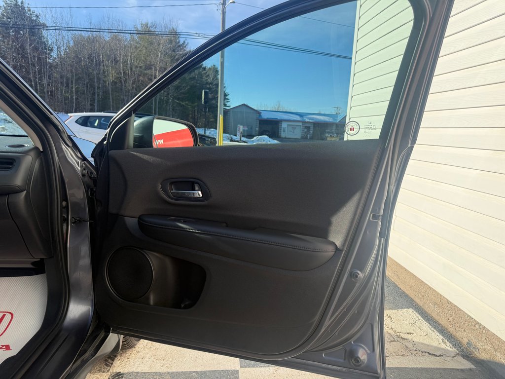 2020 Honda HR-V LX, Keyless entry, remote start, backup camera in Kentville, Nova Scotia - 17 - w1024h768px