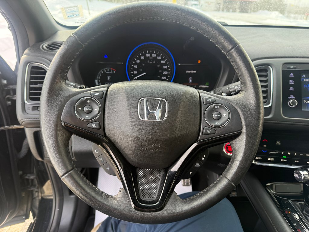 2020 Honda HR-V Sport, keyless entry, Cruise control, Bluetooth in COLDBROOK, Nova Scotia - 10 - w1024h768px