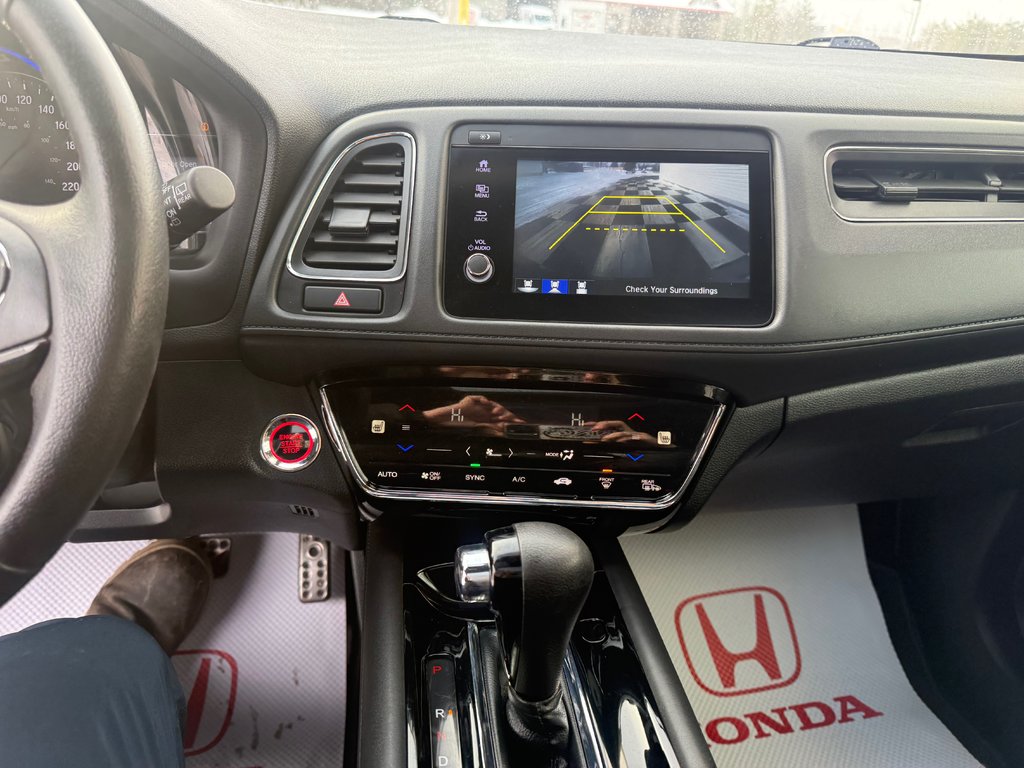 2020 Honda HR-V Sport, keyless entry, Cruise control, Bluetooth in COLDBROOK, Nova Scotia - 12 - w1024h768px