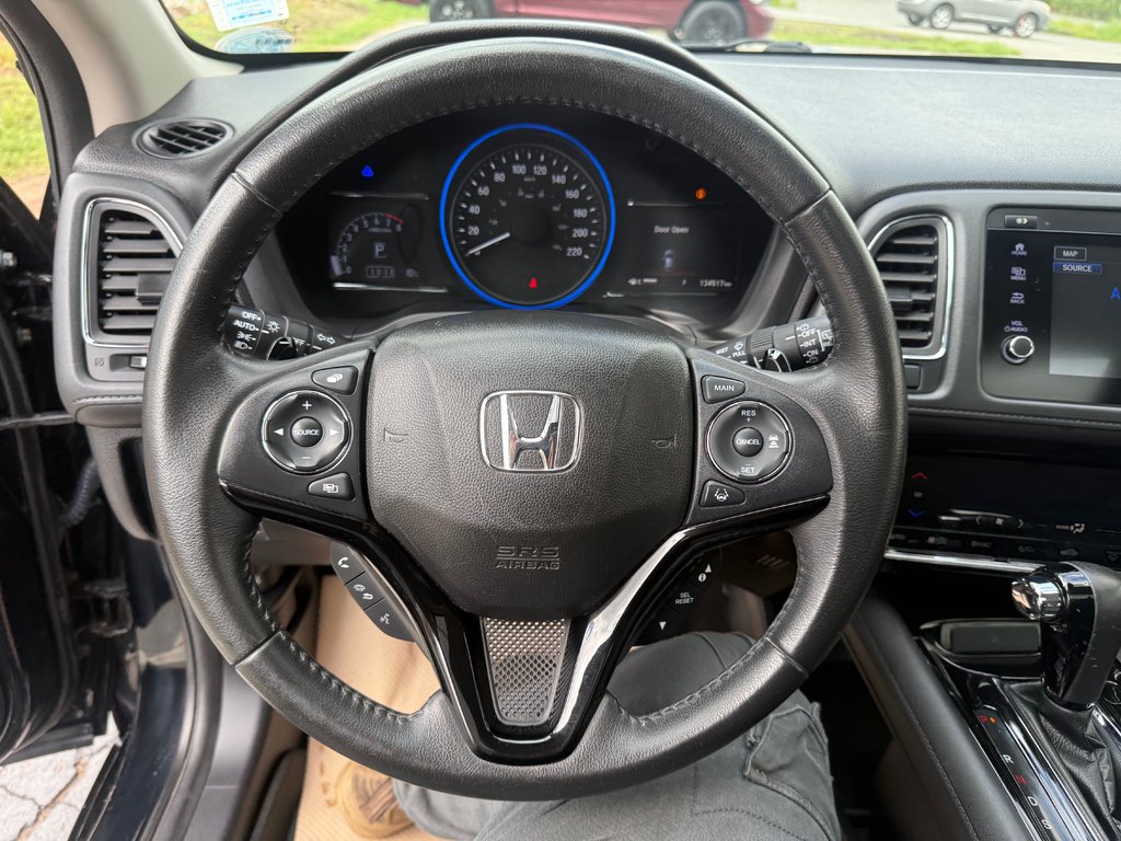 2020 Honda HR-V Touring, keyless entry, backup camera, Bluetooth in Kentville, Nova Scotia - 10 - w1024h768px