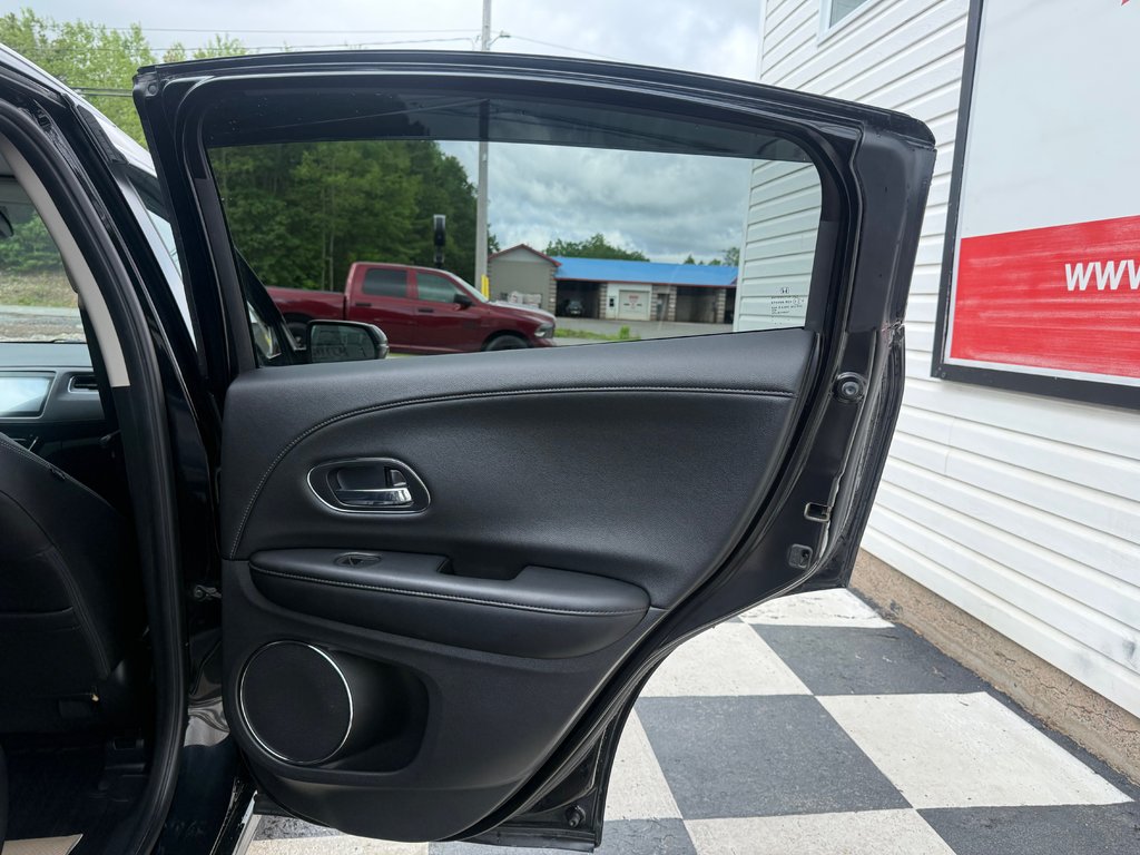 2020 Honda HR-V Touring, keyless entry, backup camera, Bluetooth in Kentville, Nova Scotia - 17 - w1024h768px