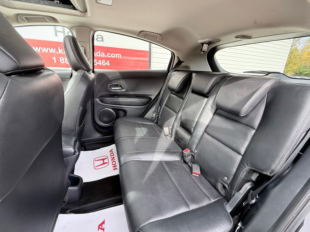 2021 Honda HR-V Touring | Sunroof, Lane Assist, Reverse Camera, BT in COLDBROOK, Nova Scotia - 21 - w1024h768px