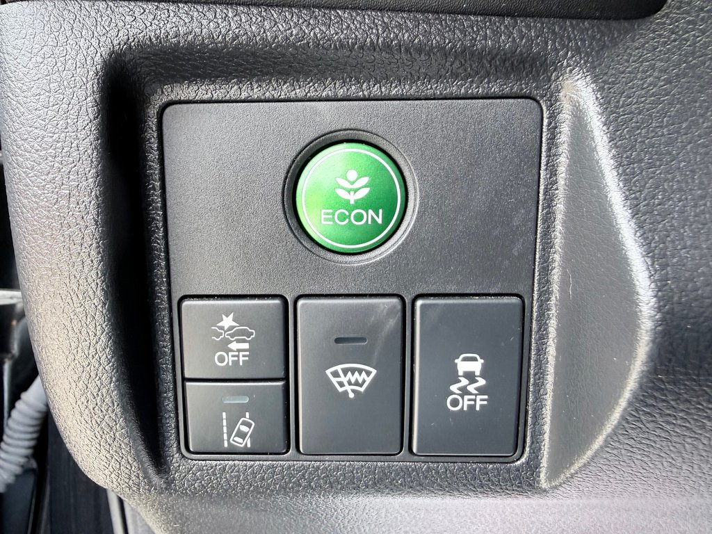 2021 Honda HR-V Touring | Sunroof, Lane Assist, Reverse Camera, BT in COLDBROOK, Nova Scotia - 13 - w1024h768px