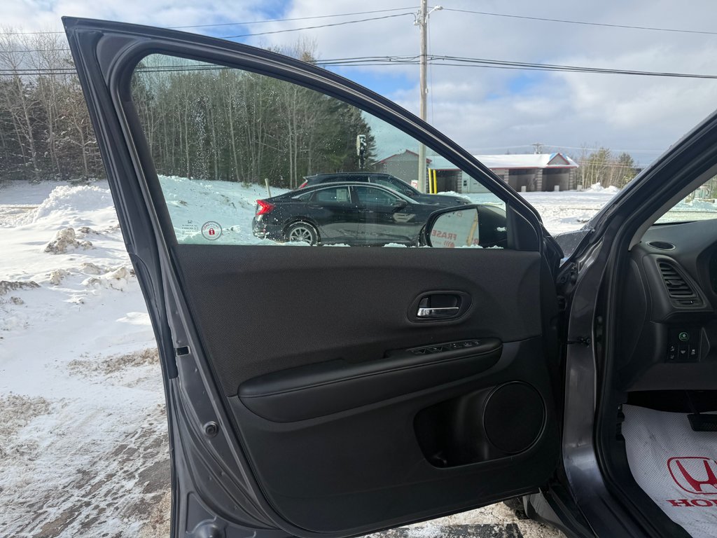 Honda HR-V LX, keyless entry, backup camera, Bluetooth 2021 à Kentville, Nouvelle-Écosse - 7 - w1024h768px