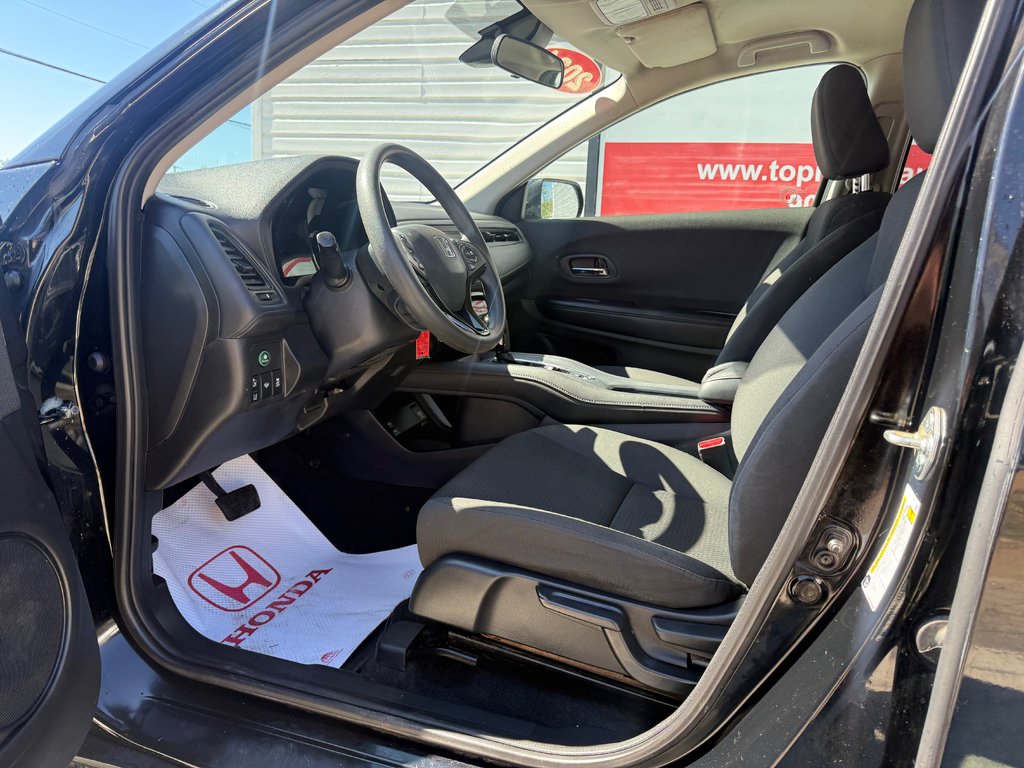 2021 Honda HR-V LX, keyless entry, backup camera, Bluetooth in Kentville, Nova Scotia - 9 - w1024h768px