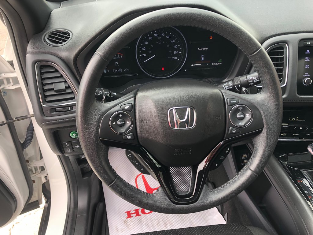 2022 Honda HR-V Sport - Sunroof, Reverse Camera, Lane Assist, AC in COLDBROOK, Nova Scotia - 10 - w1024h768px