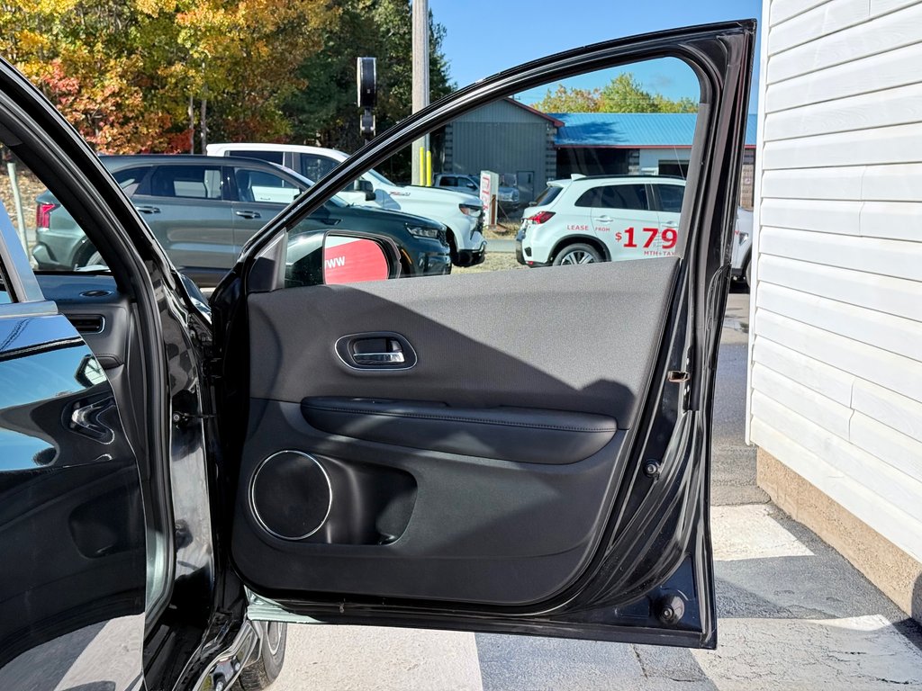 2022 Honda HR-V Sport | AWD, Lane Assist, Heated Seats, Sunroof in COLDBROOK, Nova Scotia - 25 - w1024h768px