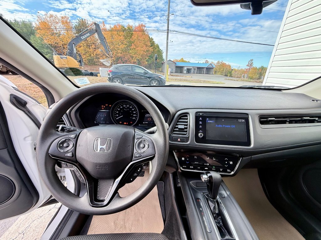 2022 Honda HR-V LX | Heated Seats, Bluetooth Hands-Free Controls in COLDBROOK, Nova Scotia - 10 - w1024h768px