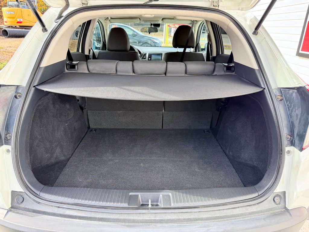 2022 Honda HR-V LX | Heated Seats, Bluetooth Hands-Free Controls in COLDBROOK, Nova Scotia - 19 - w1024h768px