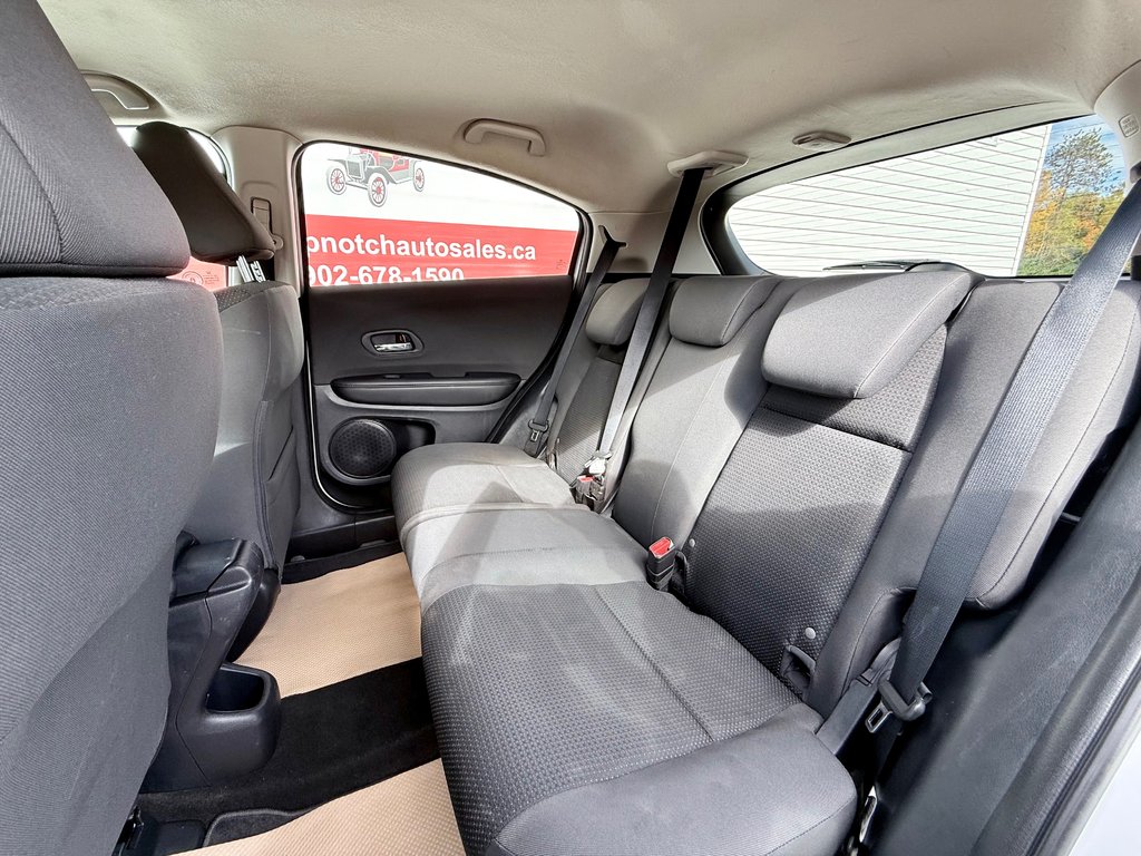 2022 Honda HR-V LX | Heated Seats, Bluetooth Hands-Free Controls in COLDBROOK, Nova Scotia - 18 - w1024h768px