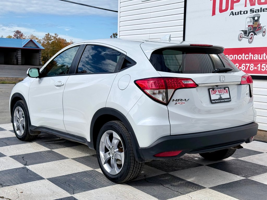 2022 Honda HR-V LX | Heated Seats, Bluetooth Hands-Free Controls in COLDBROOK, Nova Scotia - 6 - w1024h768px