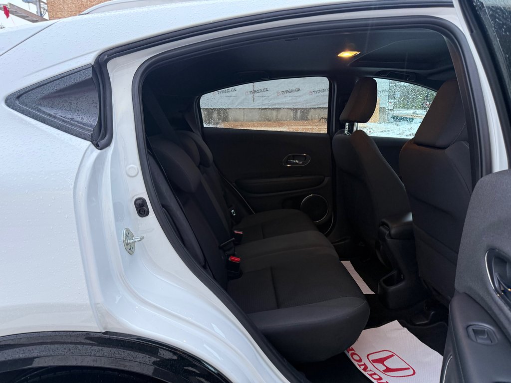 Honda HR-V Sport, Keyless entry, remote start, backup camera 2022 à Kentville, Nouvelle-Écosse - 18 - w1024h768px