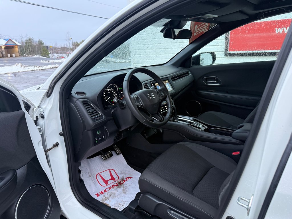 Honda HR-V Sport, Keyless entry, remote start, backup camera 2022 à Kentville, Nouvelle-Écosse - 9 - w1024h768px