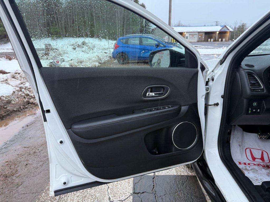 Honda HR-V Sport, Keyless entry, remote start, backup camera 2022 à Kentville, Nouvelle-Écosse - 7 - w1024h768px