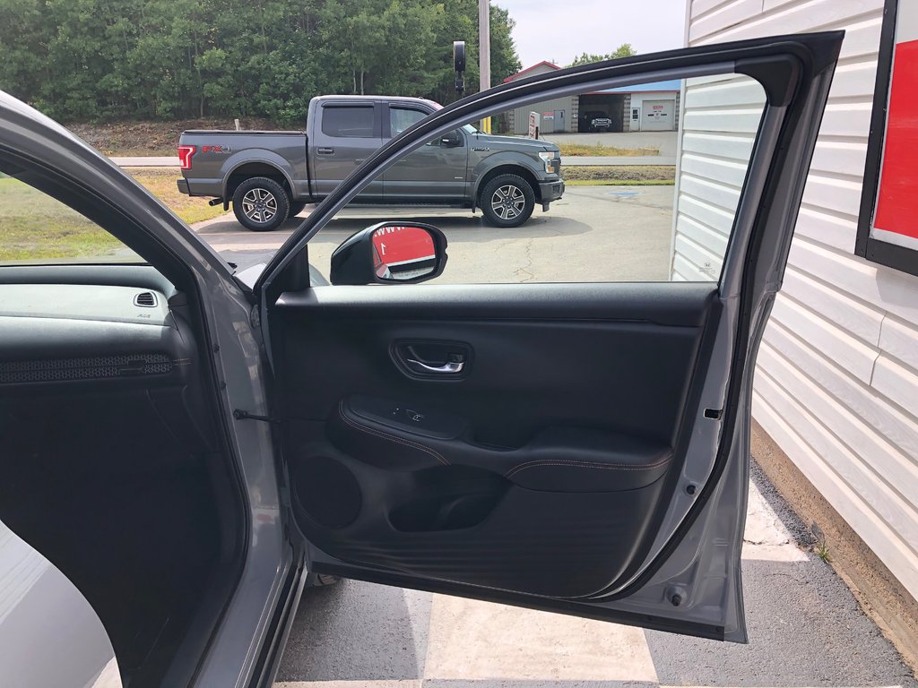 2023 Honda HR-V Sport - Sunroof, Reverse Camera, Carplay in COLDBROOK, Nova Scotia - 24 - w1024h768px