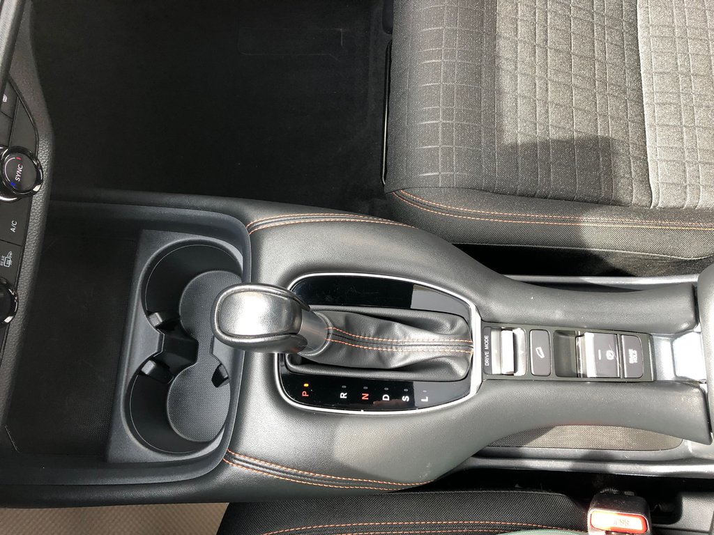 2023 Honda HR-V Sport - Sunroof, Reverse Camera, Carplay in COLDBROOK, Nova Scotia - 16 - w1024h768px