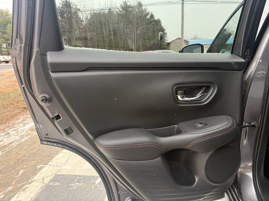 Honda HR-V Sport, Keyless entry, remote start, backup camera 2023 à COLDBROOK, Nouvelle-Écosse - 14 - w1024h768px