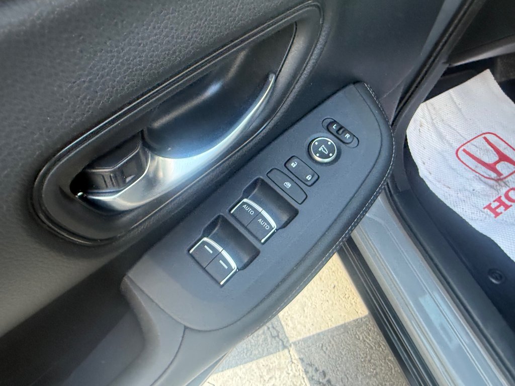 2025 Honda HR-V EX-L Navi, keyless entry, remote start, navigation in COLDBROOK, Nova Scotia - 8 - w1024h768px