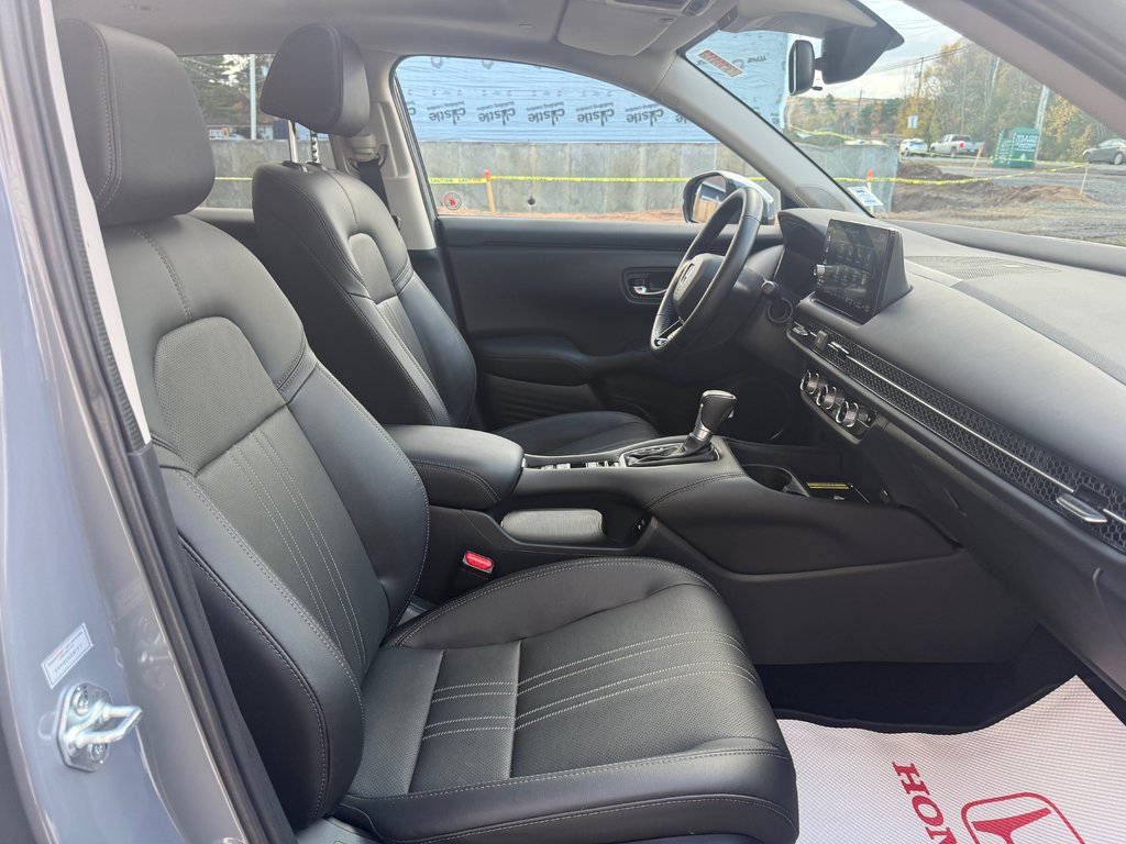 2025 Honda HR-V EX-L Navi, keyless entry, remote start, navigation in Kentville, Nova Scotia - 24 - w1024h768px