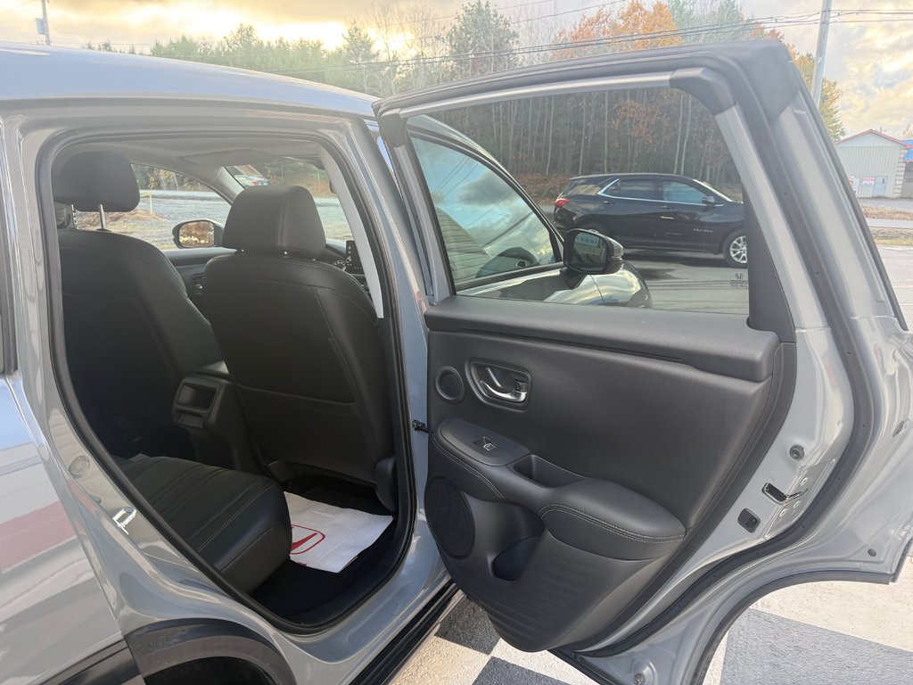 2025 Honda HR-V EX-L Navi, keyless entry, remote start, navigation in COLDBROOK, Nova Scotia - 21 - w1024h768px