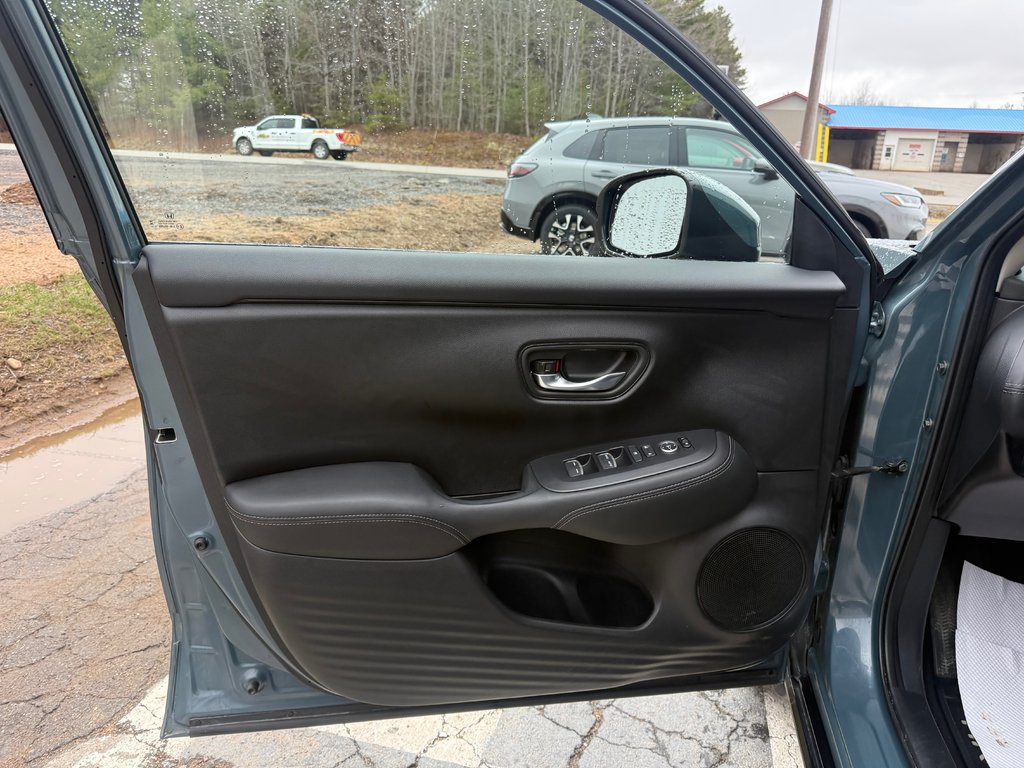 2025 Honda HR-V EX-L Navi, keyless entry, backup camera, Bluetooth in Kentville, Nova Scotia - 7 - w1024h768px
