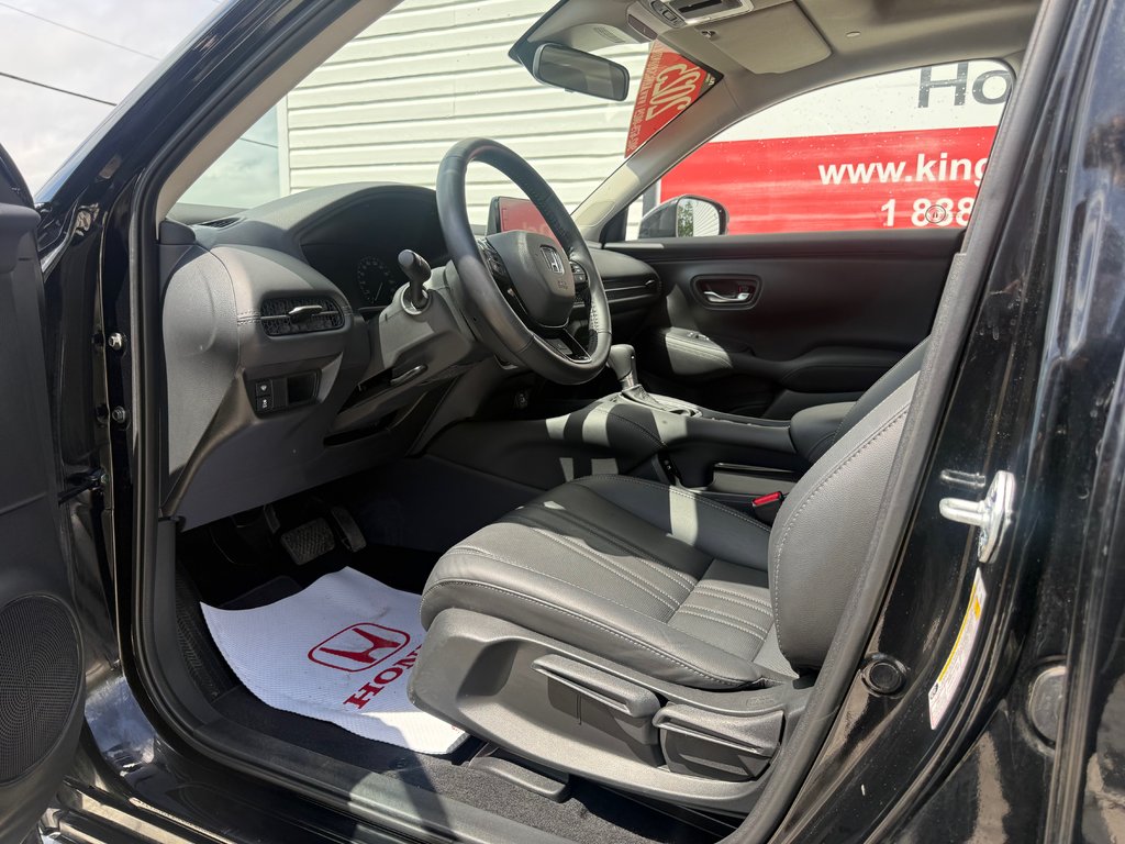 2025 Honda HR-V EX-L Navi, keyless entry, backup camera, Bluetooth in Kentville, Nova Scotia - 9 - w1024h768px