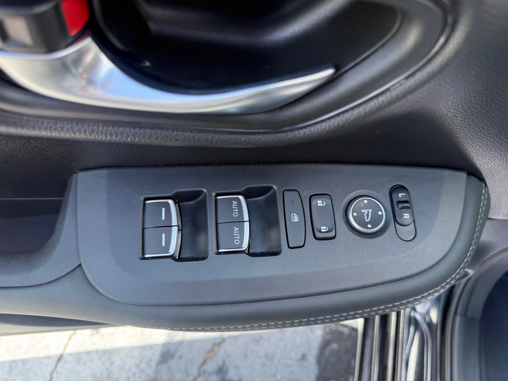 2025 Honda HR-V EX-L Navi, keyless entry, backup camera, Bluetooth in Kentville, Nova Scotia - 8 - w1024h768px