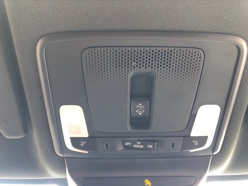 Honda HRV Sport - Sunroof, Heated Seats, Reverse Camera 2023 à COLDBROOK, Nouvelle-Écosse - 16 - w1024h768px