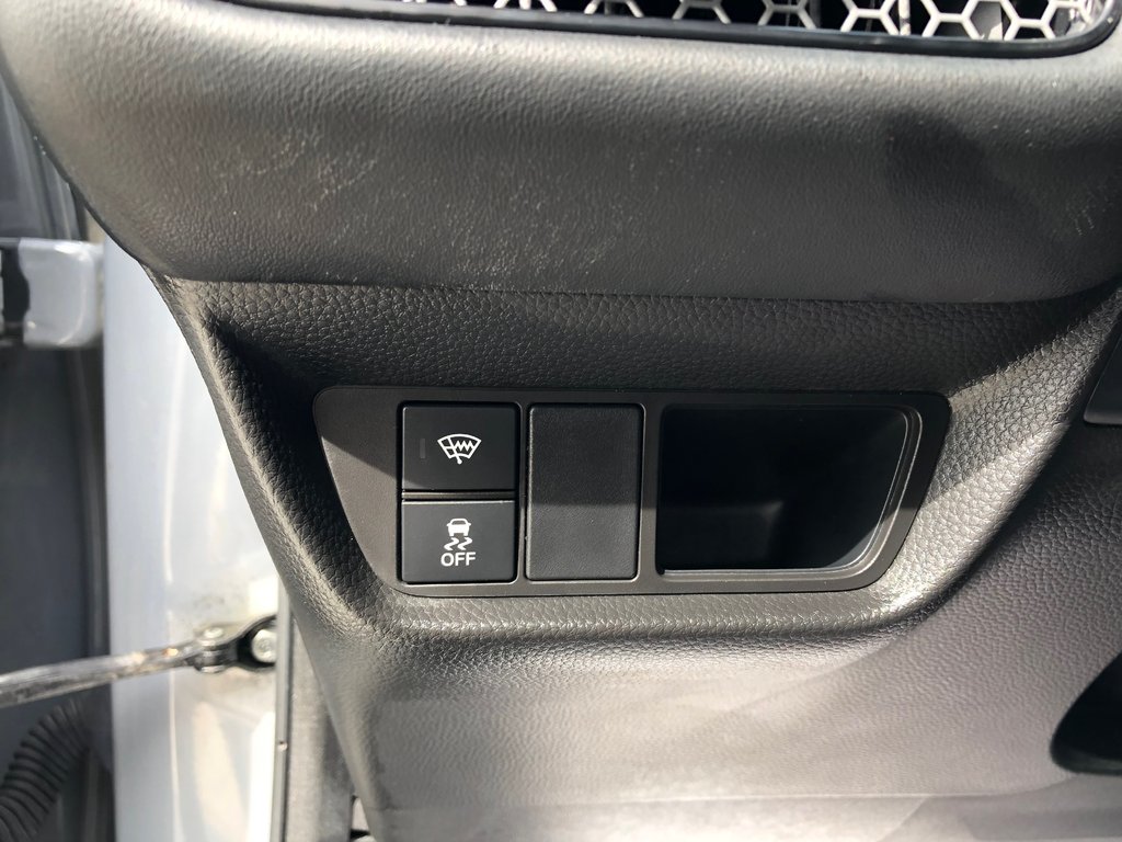 Honda HRV Sport - Sunroof, Heated Seats, Reverse Camera 2023 à COLDBROOK, Nouvelle-Écosse - 9 - w1024h768px
