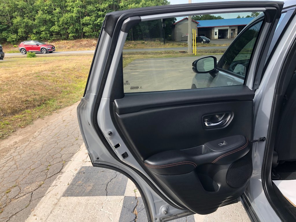 Honda HRV Sport - Sunroof, Heated Seats, Reverse Camera 2023 à COLDBROOK, Nouvelle-Écosse - 19 - w1024h768px