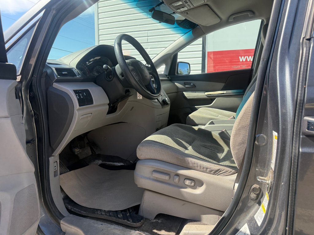 2012 Honda ODYSSEY EX-L, keyless entry, backup camera, Bluetooth in COLDBROOK, Nova Scotia - 9 - w1024h768px