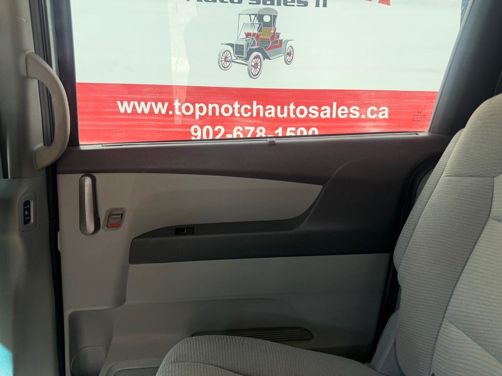2012 Honda ODYSSEY EX-L, keyless entry, backup camera, Bluetooth in COLDBROOK, Nova Scotia - 13 - w1024h768px