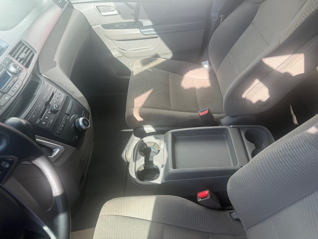 2013 Honda ODYSSEY EX, Keyless entry, Storable rear seats, backup cam in COLDBROOK, Nova Scotia - 15 - w1024h768px