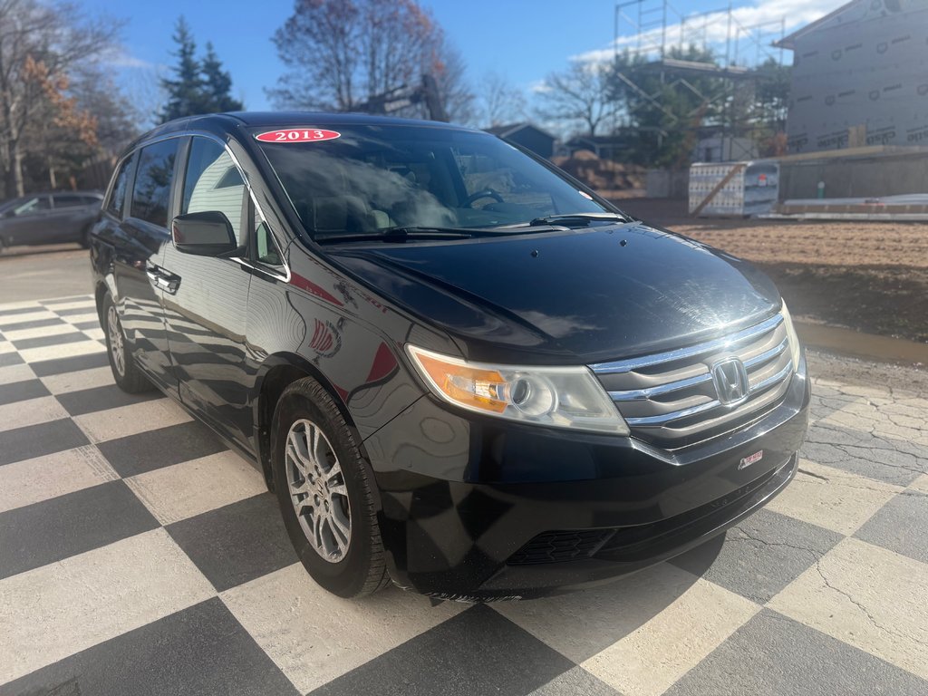 2013 Honda ODYSSEY EX, Keyless entry, Storable rear seats, backup cam in COLDBROOK, Nova Scotia - 3 - w1024h768px