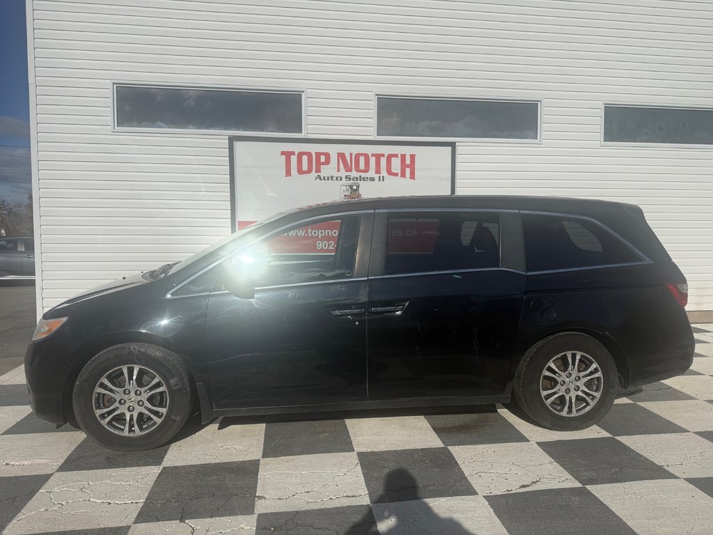 2013 Honda ODYSSEY EX, Keyless entry, Storable rear seats, backup cam in COLDBROOK, Nova Scotia - 26 - w1024h768px