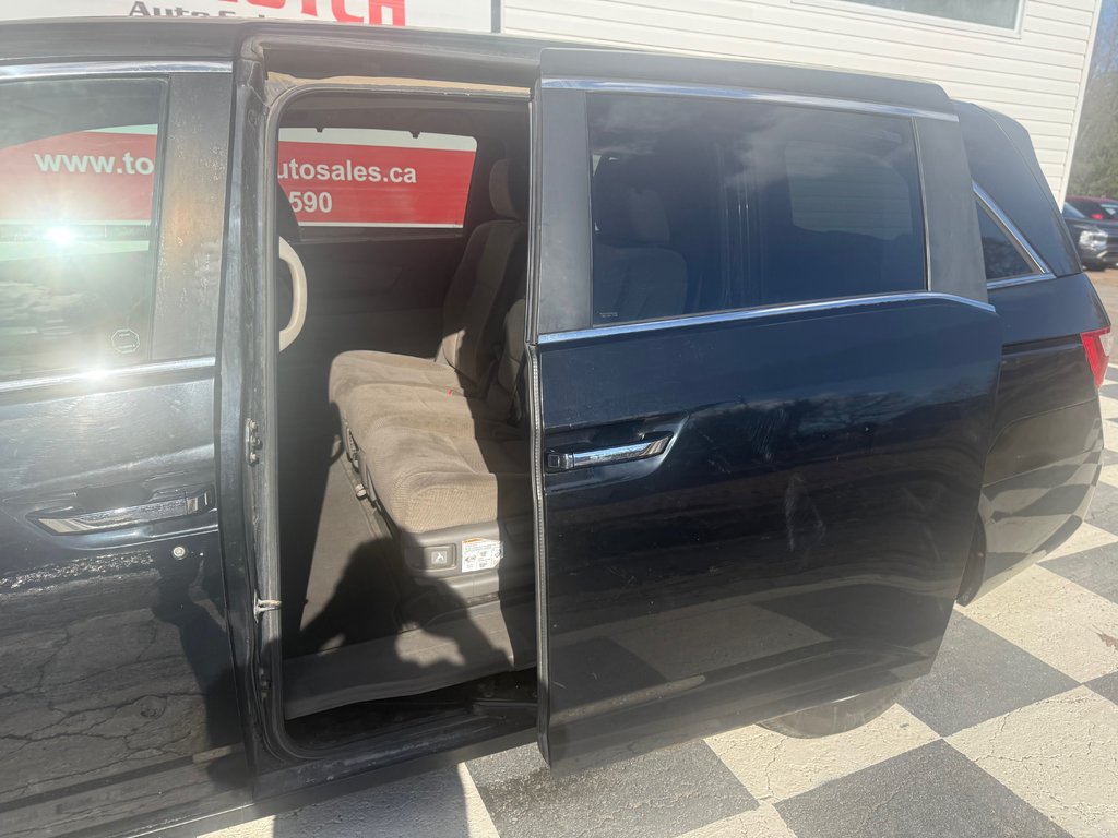 2013 Honda ODYSSEY EX, Keyless entry, Storable rear seats, backup cam in COLDBROOK, Nova Scotia - 16 - w1024h768px