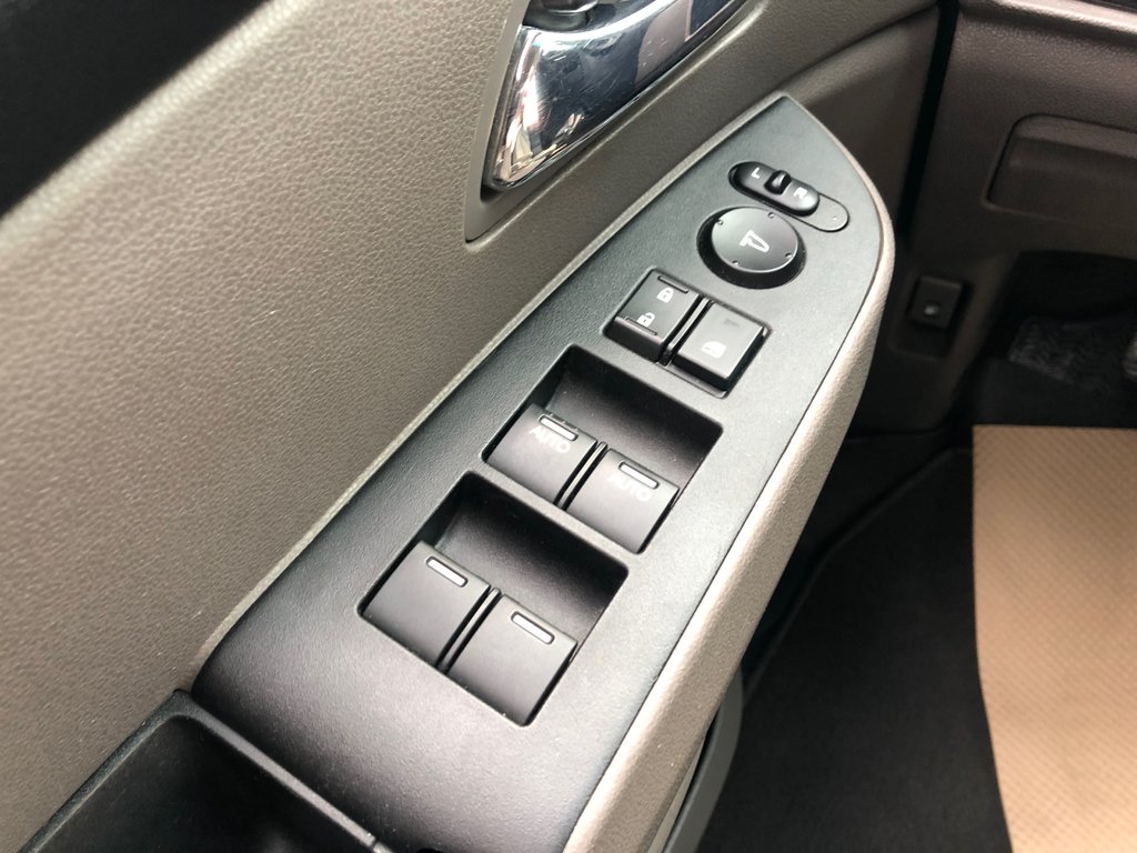 Honda Odyssey EX - reverse camera, hands free, power doors, a/c 2014 à COLDBROOK, Nouvelle-Écosse - 7 - w1024h768px